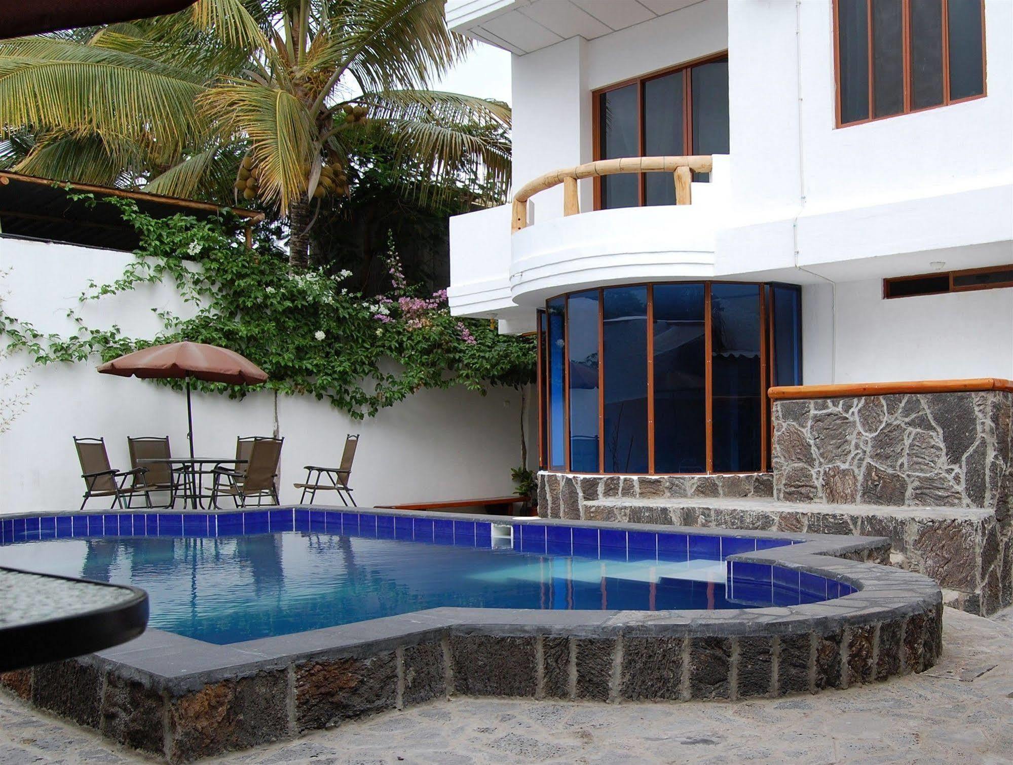 Galapagos Islands Hotel Puerto Ayora  Exterior foto